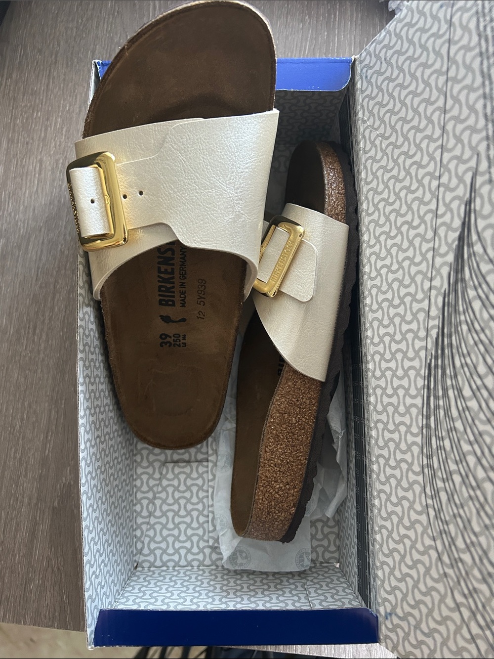 Birkenstock Catalina Luxe Buckle Sandal Slide Women’s size 8 Gold Cushion Buckle - Picture 3 of 6